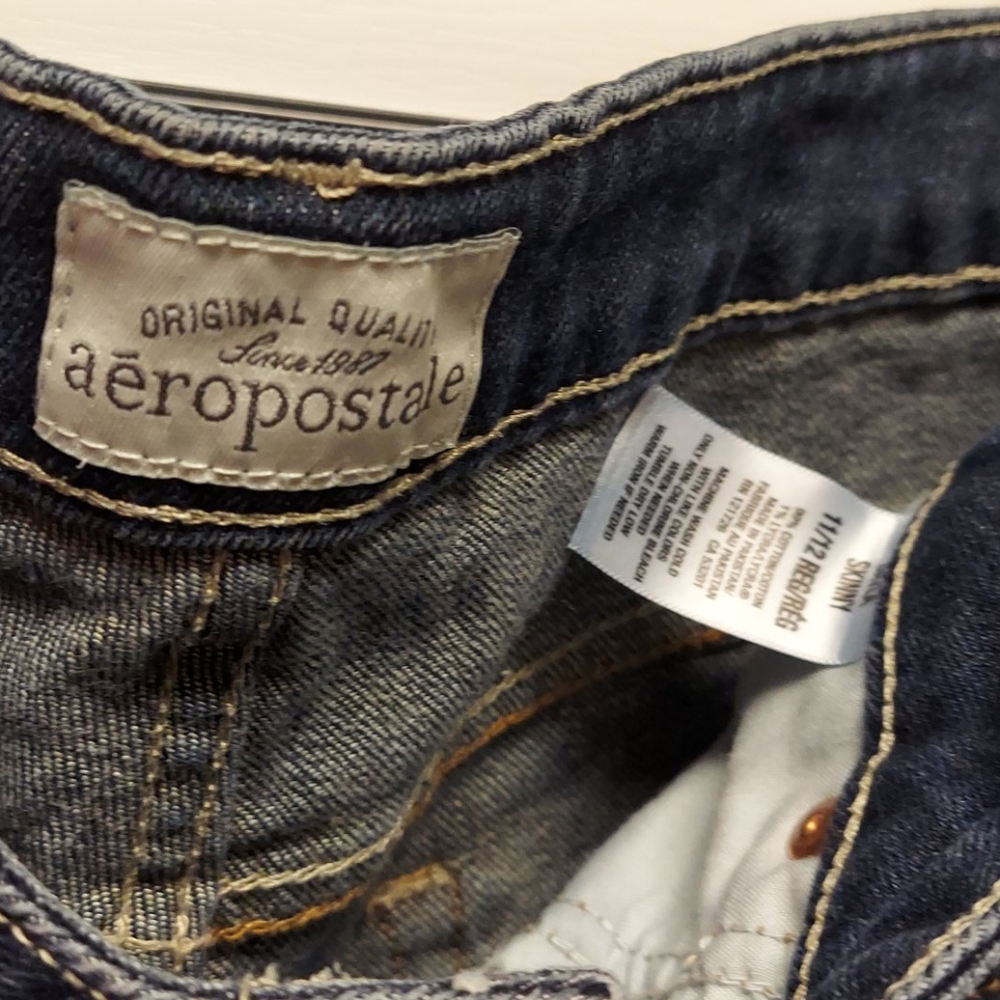 Jeans - Picture 2 of 4